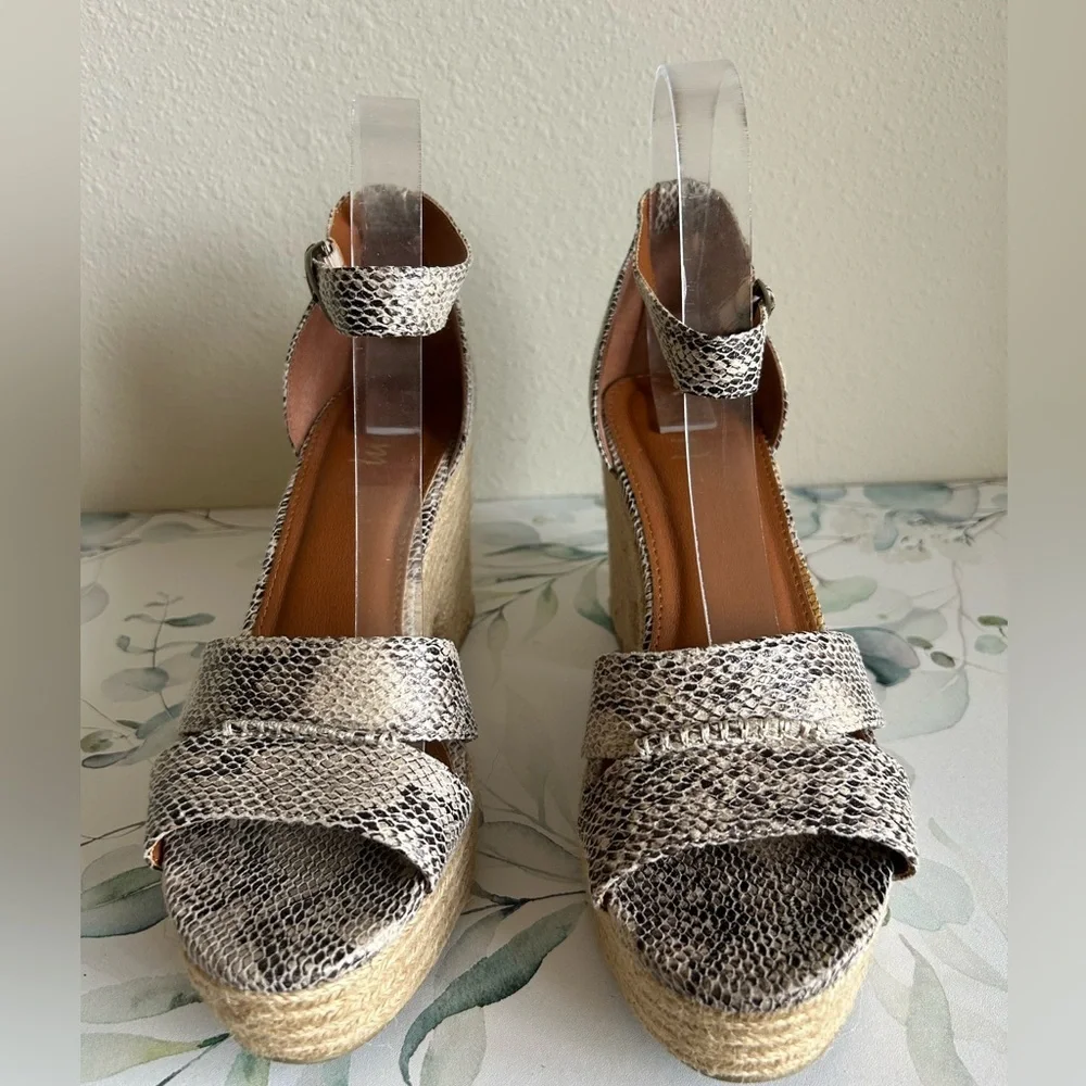 Mi.iM Lynn Snakeskin Platform Sandals